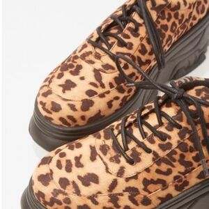 Vintage Forever 21 Size 6.5 Women's Platform Sneakers Cheeta Print Lace-Up Brown